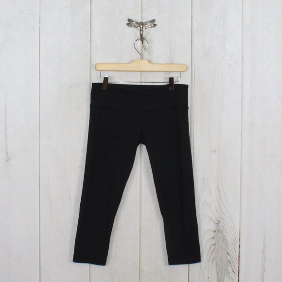 lululemon athletica Pants - Lululemon Black Cropped Work Out Running Athletic Leggings Size 8